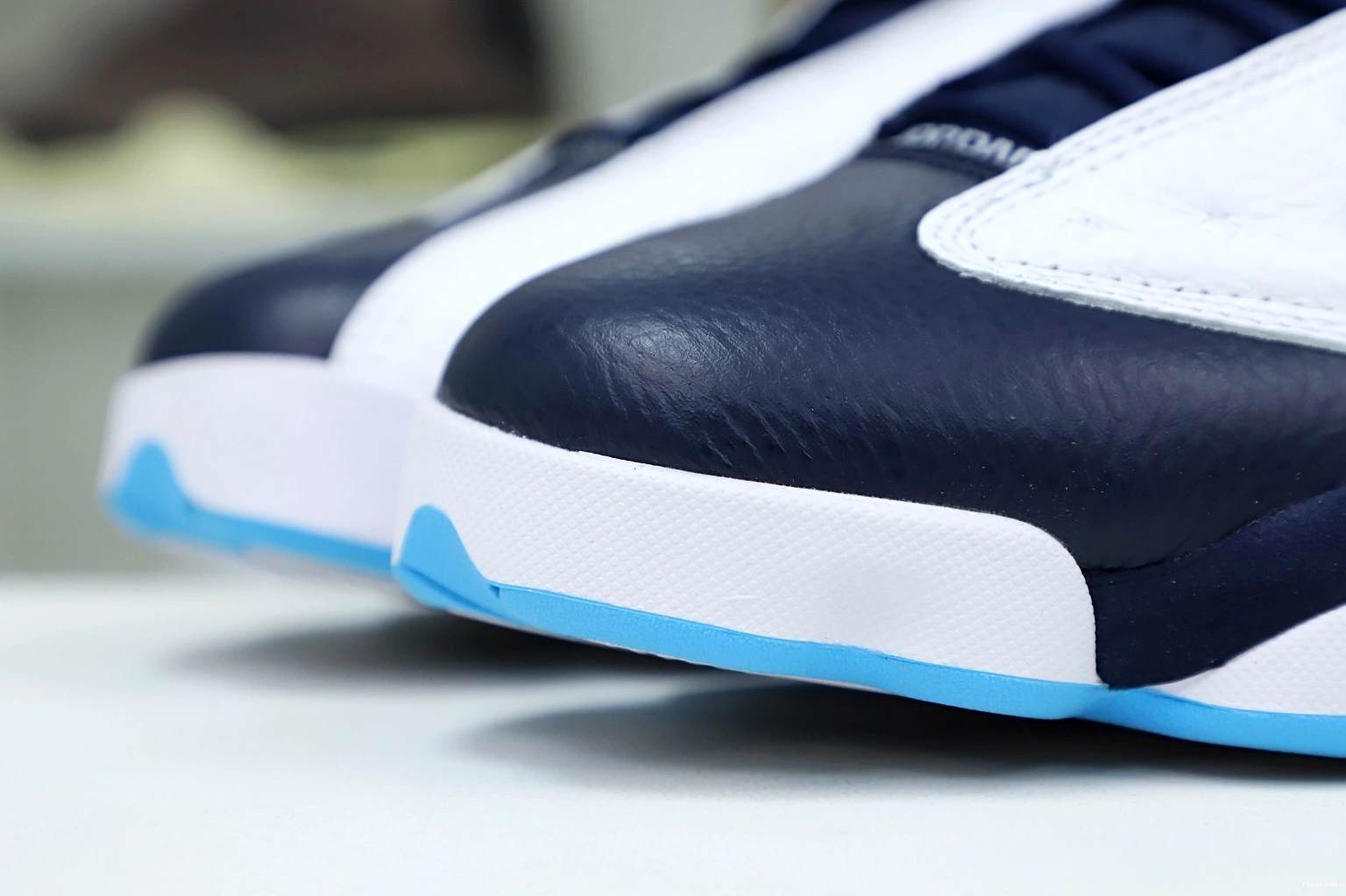 414571-144 13 RETRO POWDER BLUE OBSIDIAN AIR WHITE JORDAN 0724